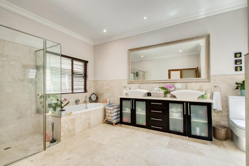 To Let 5 Bedroom Property for Rent in Bryanston Gauteng