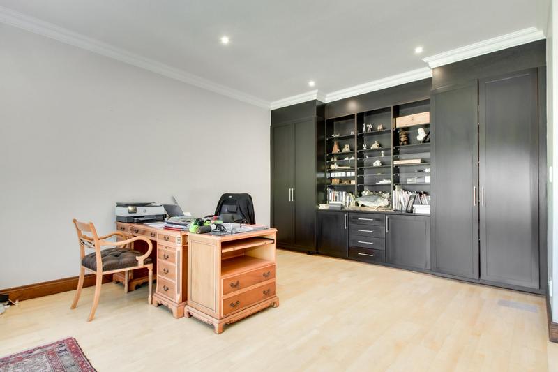 To Let 5 Bedroom Property for Rent in Bryanston Gauteng