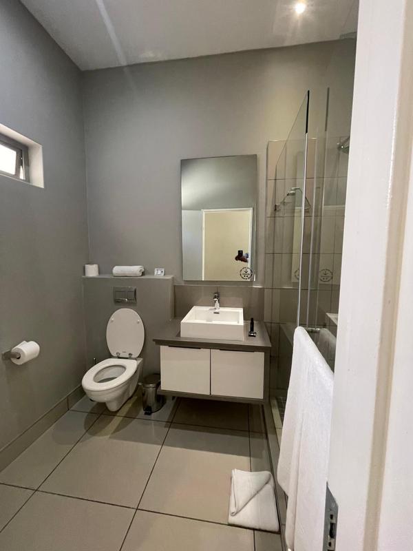 To Let 2 Bedroom Property for Rent in Rosebank Gauteng