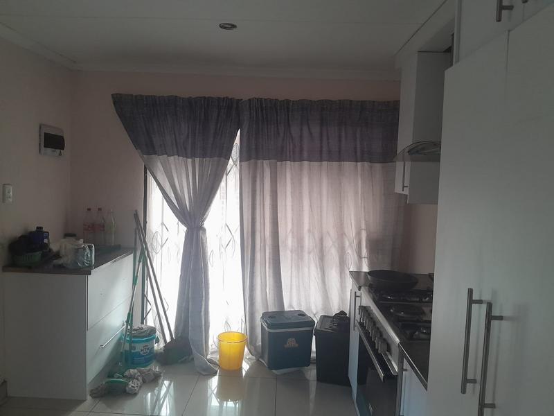 4 Bedroom Property for Sale in Dawn Park Gauteng