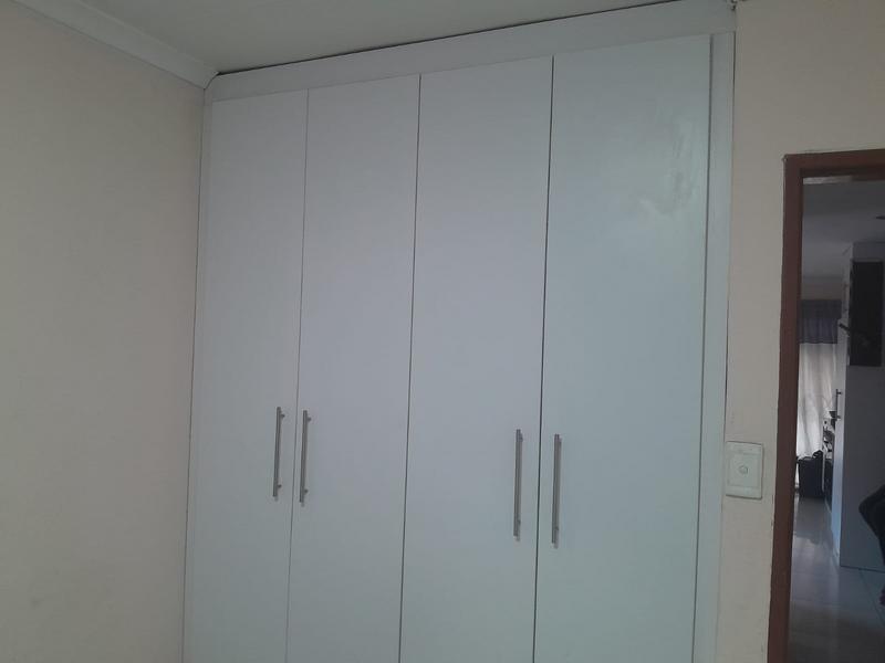 4 Bedroom Property for Sale in Dawn Park Gauteng