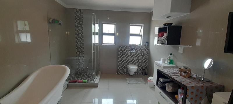 3 Bedroom Property for Sale in Roodepoort West Gauteng