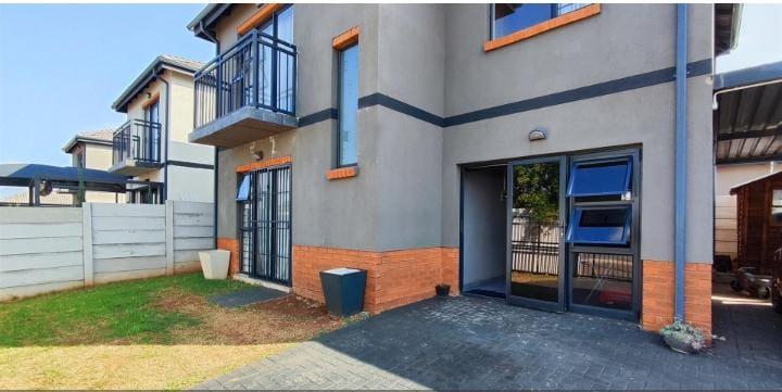 4 Bedroom Property for Sale in Albertsdal Gauteng