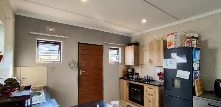 4 Bedroom Property for Sale in Albertsdal Gauteng