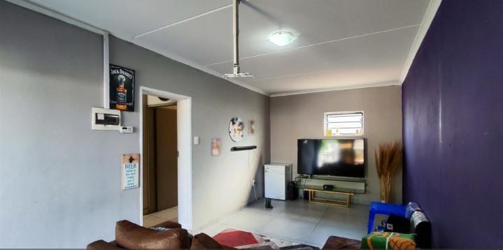 4 Bedroom Property for Sale in Albertsdal Gauteng