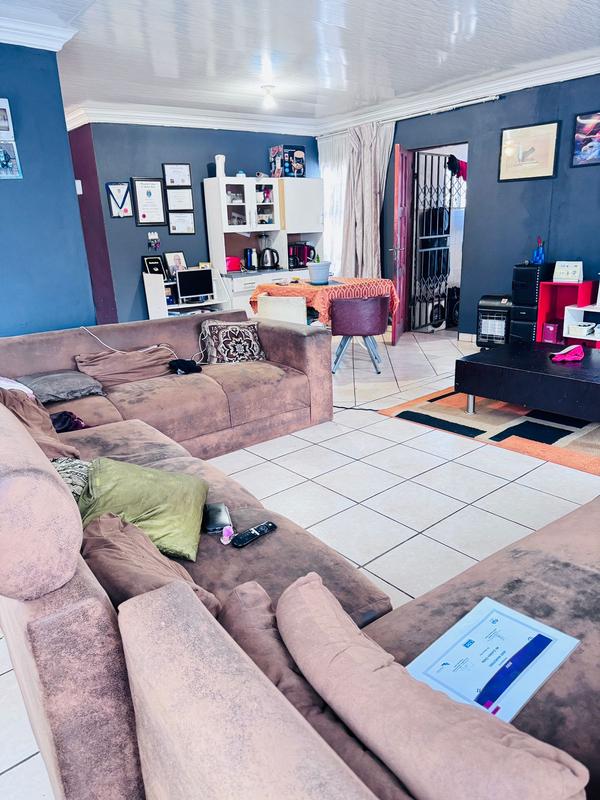 3 Bedroom Property for Sale in Dawn Park Gauteng