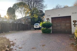 5 Bedroom Property for Sale in Kensington Gauteng