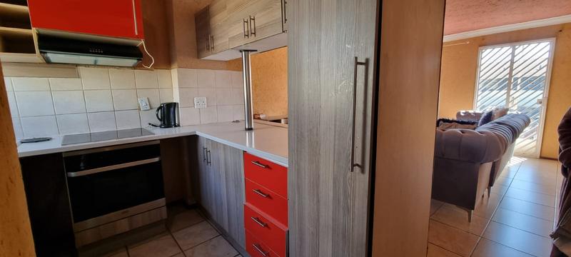 2 Bedroom Property for Sale in Bramley View Gauteng