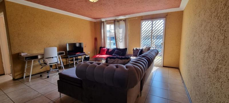 2 Bedroom Property for Sale in Bramley View Gauteng
