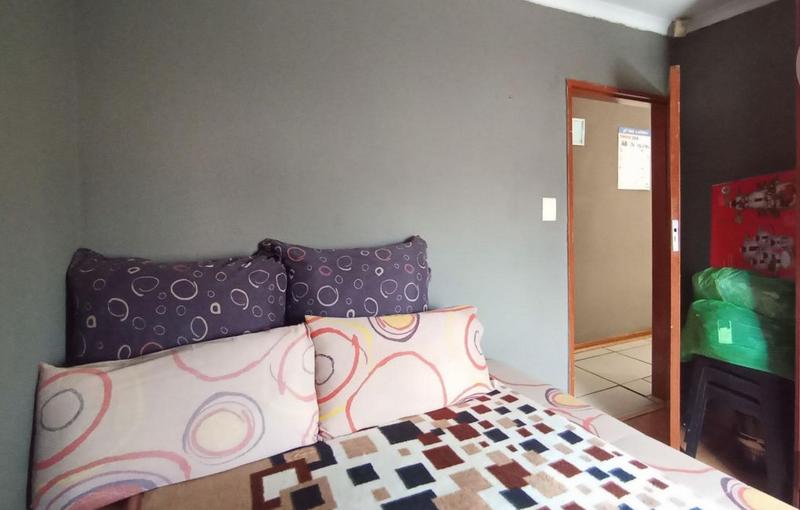 3 Bedroom Property for Sale in Clayville Gauteng