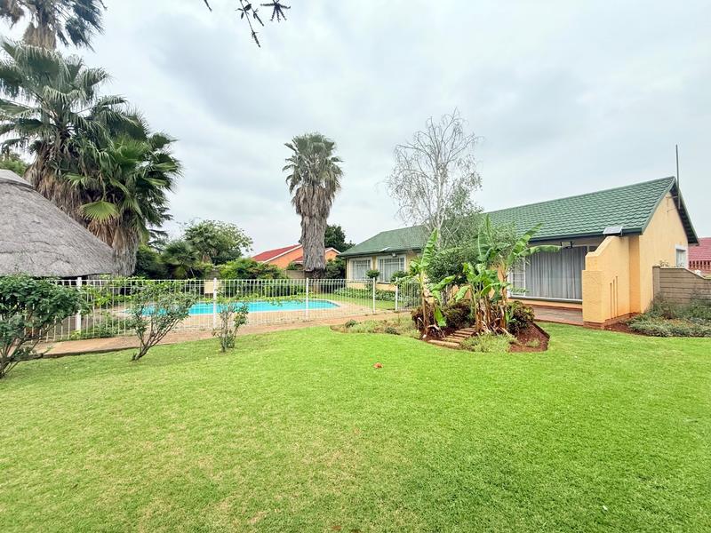3 Bedroom Property for Sale in Vanderbijlpark SE 6 Gauteng