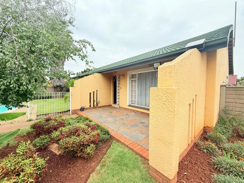 3 Bedroom Property for Sale in Vanderbijlpark SE 6 Gauteng