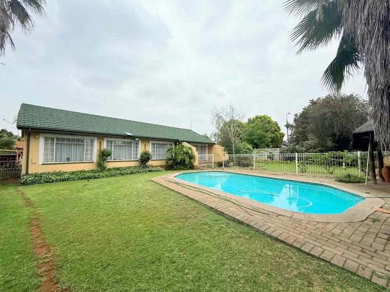 3 Bedroom Property for Sale in Vanderbijlpark SE 6 Gauteng