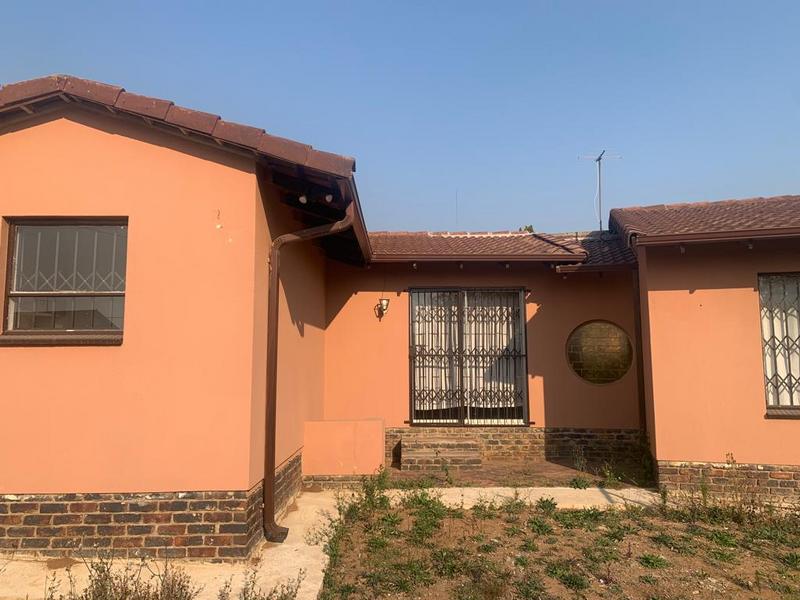 To Let 3 Bedroom Property for Rent in Norkem Park Gauteng