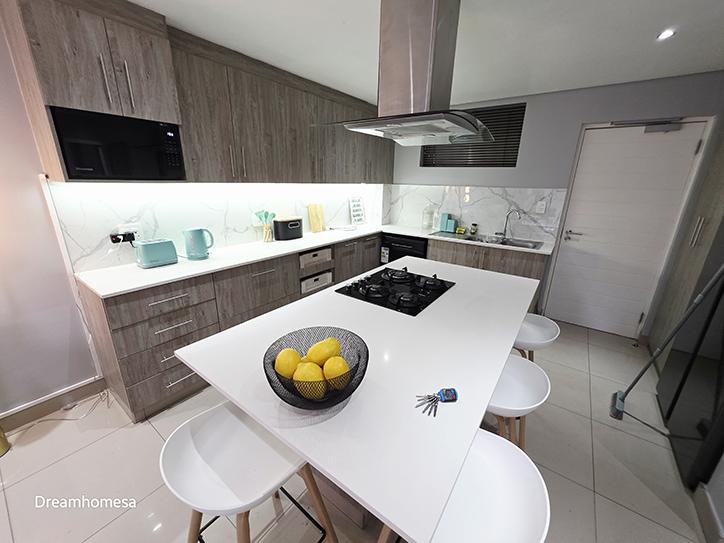 To Let 3 Bedroom Property for Rent in Broadacres Gauteng