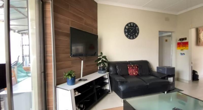 To Let 4 Bedroom Property for Rent in Crosby Gauteng