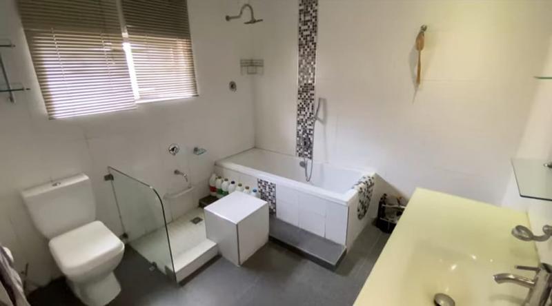 To Let 4 Bedroom Property for Rent in Crosby Gauteng