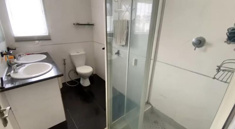 To Let 4 Bedroom Property for Rent in Crosby Gauteng