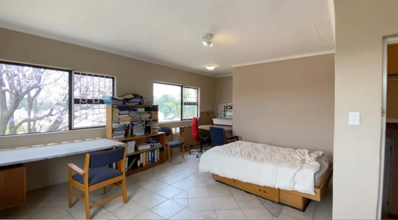To Let 4 Bedroom Property for Rent in Crosby Gauteng
