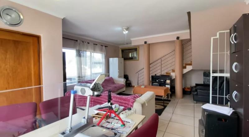 To Let 4 Bedroom Property for Rent in Crosby Gauteng