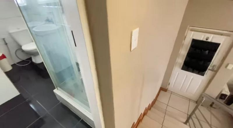 To Let 4 Bedroom Property for Rent in Crosby Gauteng