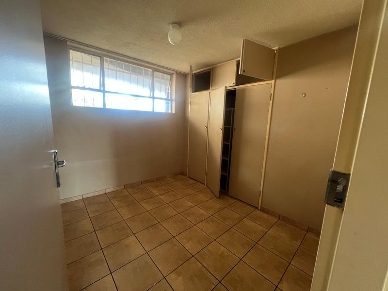 2 Bedroom Property for Sale in Silverton Gauteng