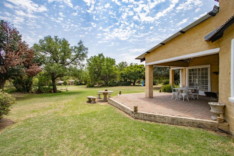 9 Bedroom Property for Sale in Kyalami Ah Gauteng