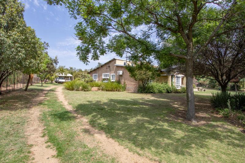 9 Bedroom Property for Sale in Kyalami Ah Gauteng