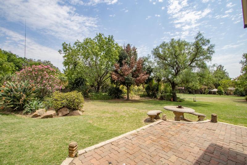 9 Bedroom Property for Sale in Kyalami Ah Gauteng