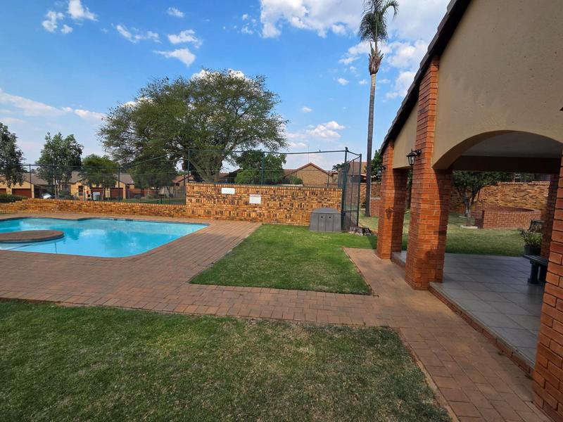 2 Bedroom Property for Sale in Equestria Gauteng