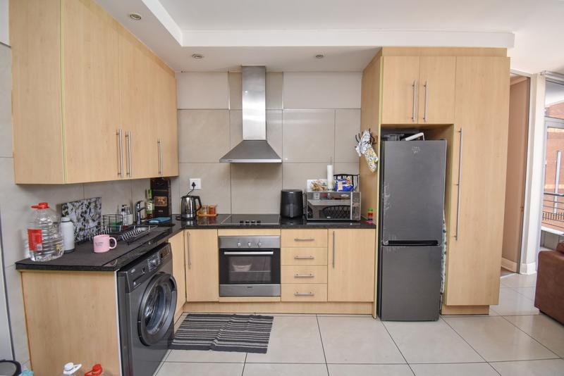 To Let 1 Bedroom Property for Rent in Sandown Gauteng