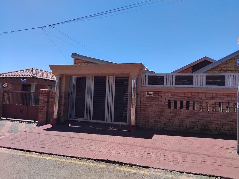 3 Bedroom Property for Sale in Dobsonville Gauteng