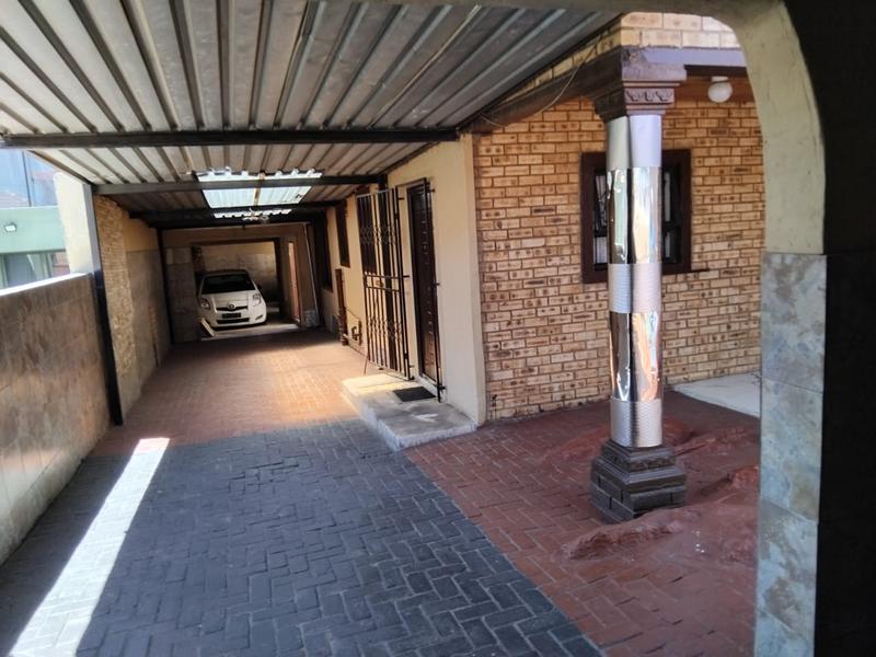 3 Bedroom Property for Sale in Dobsonville Gauteng