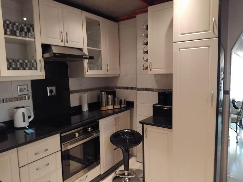 3 Bedroom Property for Sale in Dobsonville Gauteng