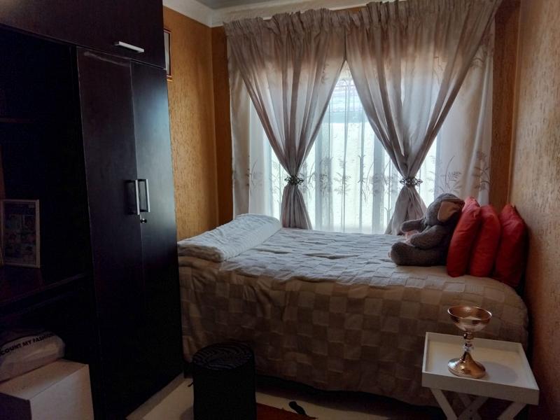 3 Bedroom Property for Sale in Dobsonville Gauteng