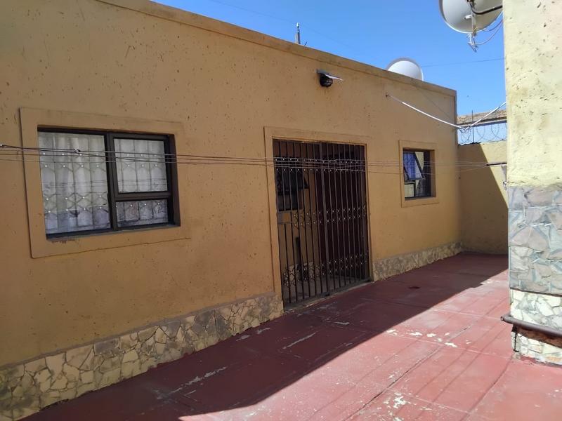 3 Bedroom Property for Sale in Dobsonville Gauteng