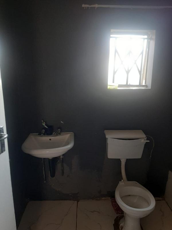 To Let 3 Bedroom Property for Rent in Protea Glen Gauteng