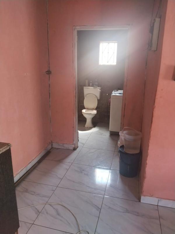 2 Bedroom Property for Sale in Rondebult Gauteng