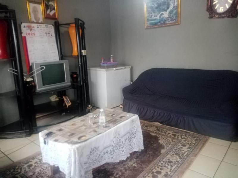 2 Bedroom Property for Sale in Palm Ridge Gauteng
