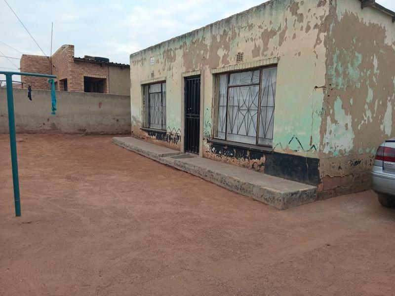 2 Bedroom Property for Sale in Zonkezizwe Gauteng