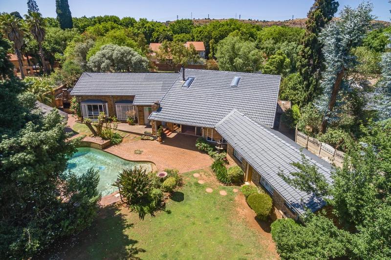 3 Bedroom Property for Sale in Bedfordview Gauteng