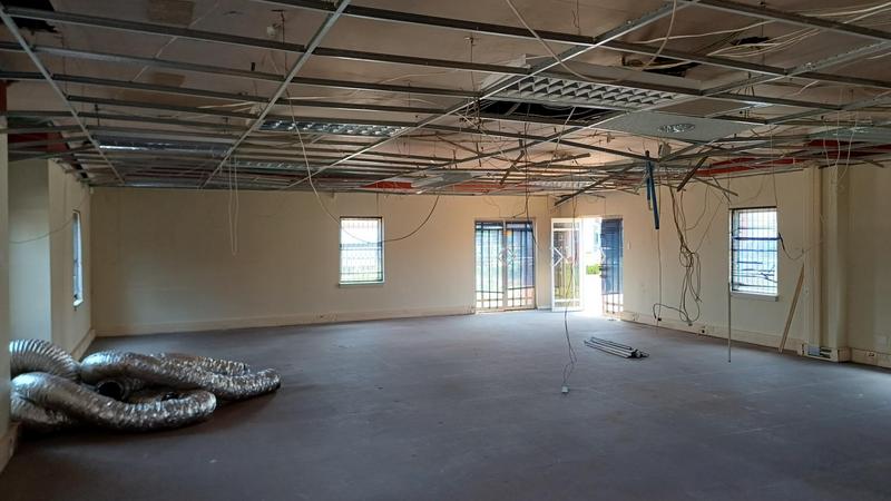 Commercial Property for Sale in Die Hoewes Gauteng
