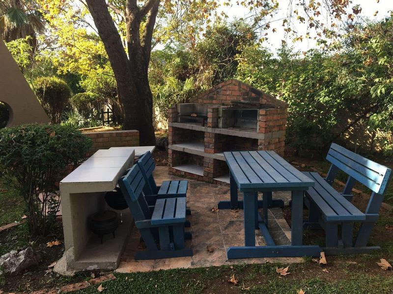 3 Bedroom Property for Sale in Sunninghill Gauteng