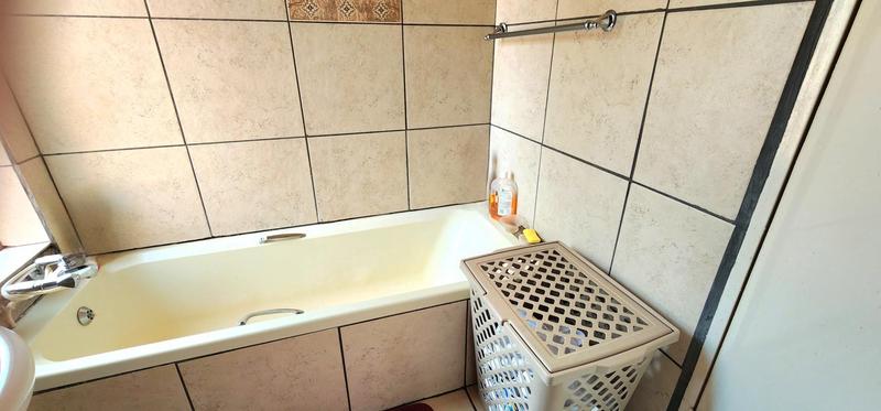 3 Bedroom Property for Sale in Dawn Park Gauteng