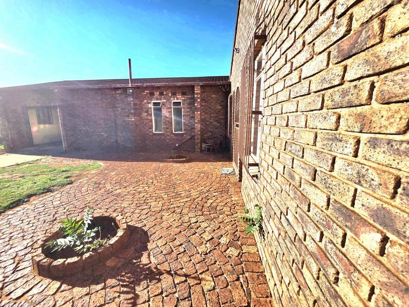 3 Bedroom Property for Sale in Dawn Park Gauteng