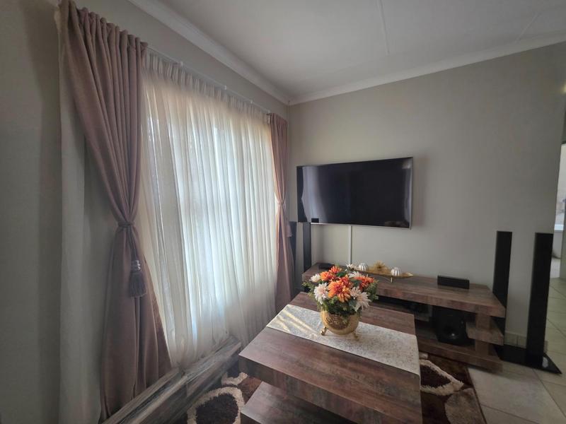 2 Bedroom Property for Sale in Parkdene Gauteng