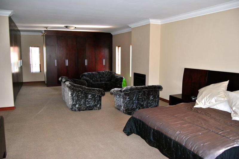 5 Bedroom Property for Sale in Midstream Estate Gauteng