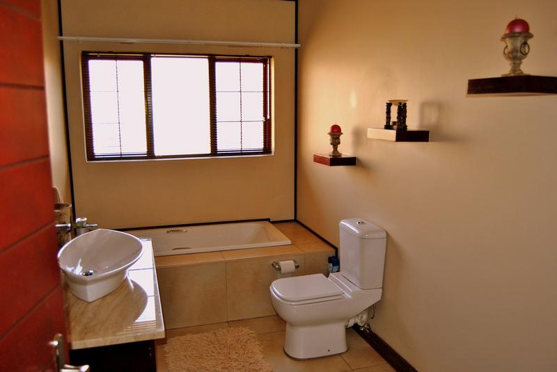 5 Bedroom Property for Sale in Midstream Estate Gauteng