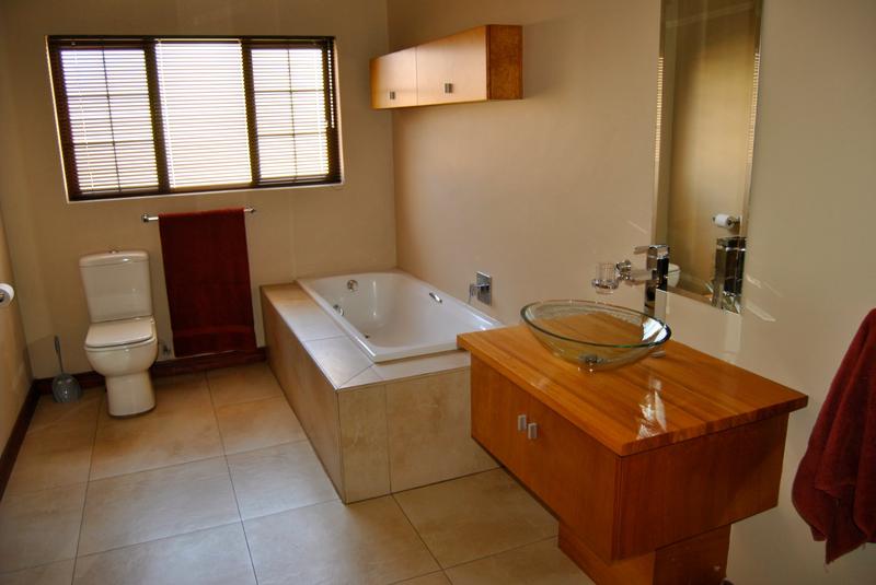 5 Bedroom Property for Sale in Midstream Estate Gauteng
