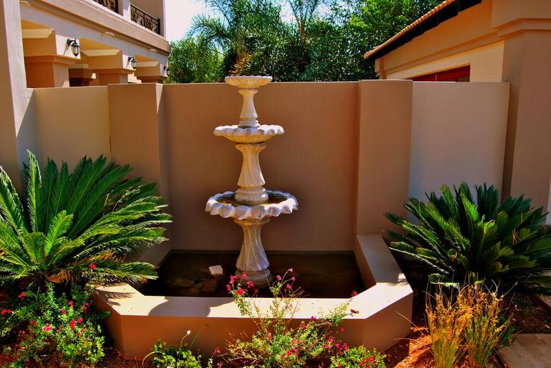 5 Bedroom Property for Sale in Midstream Estate Gauteng